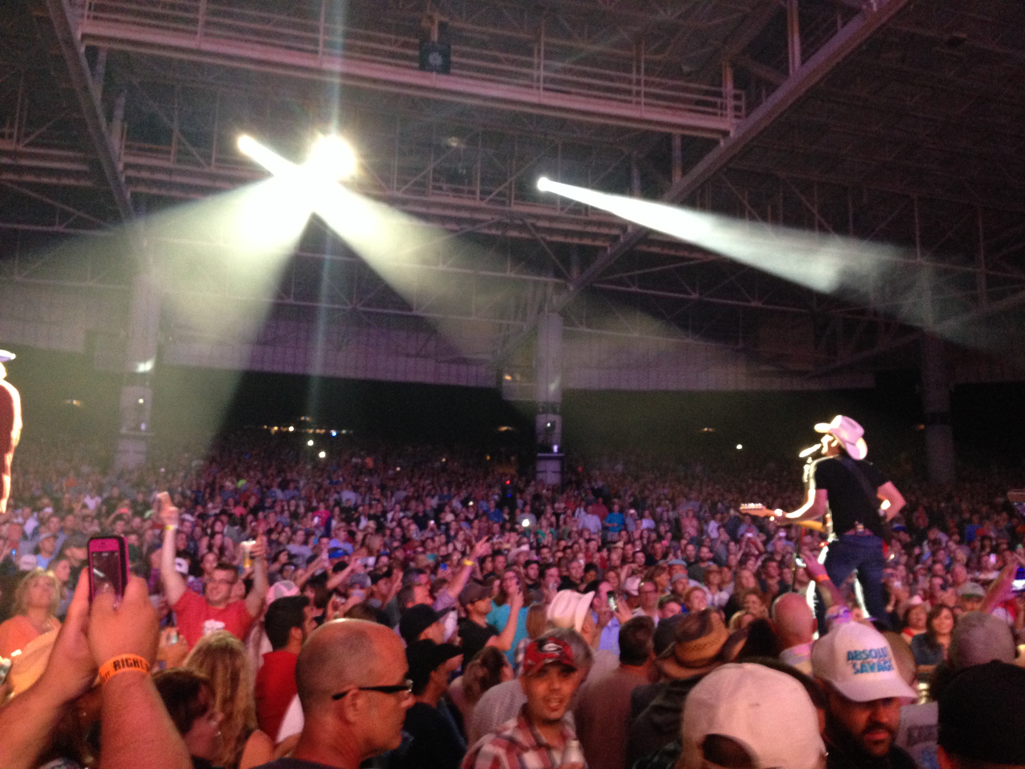 brad paisley's country nation tour at the xfinity center – country